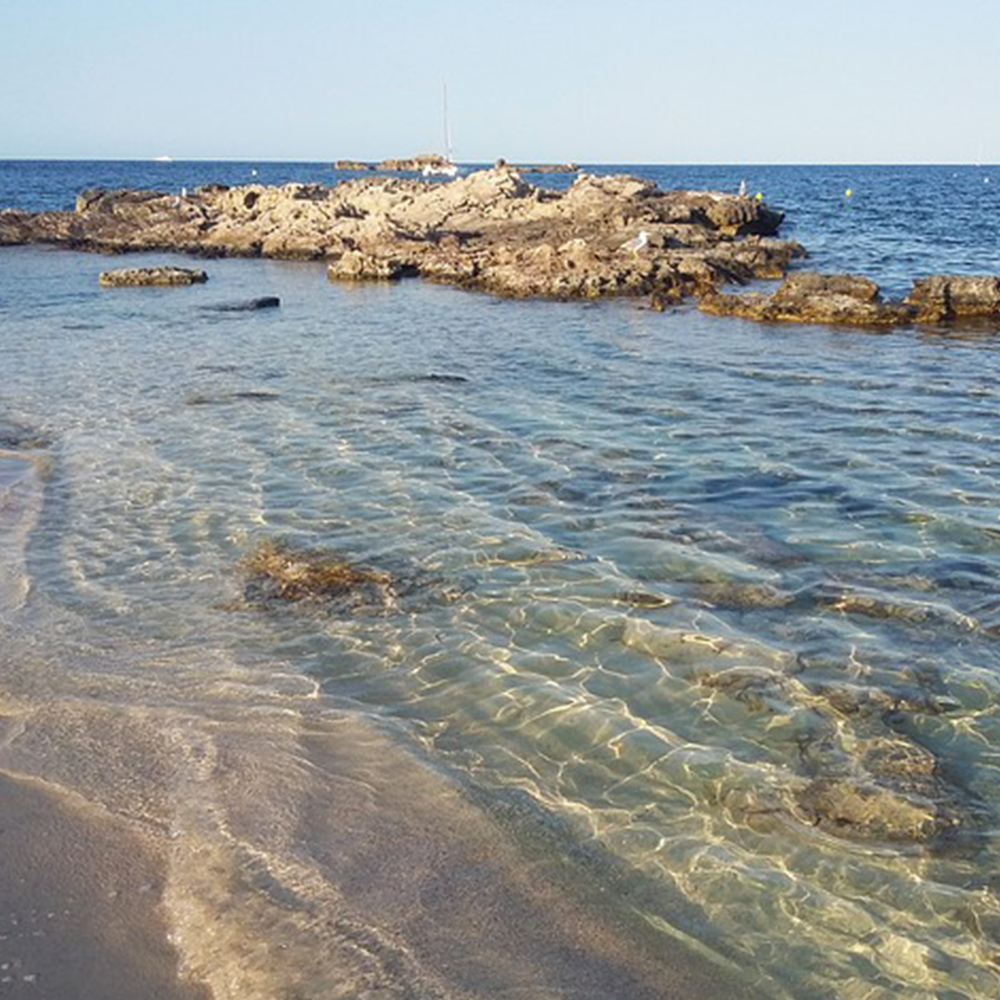 Un tuffo nelle acque color smeraldo di Formentera
