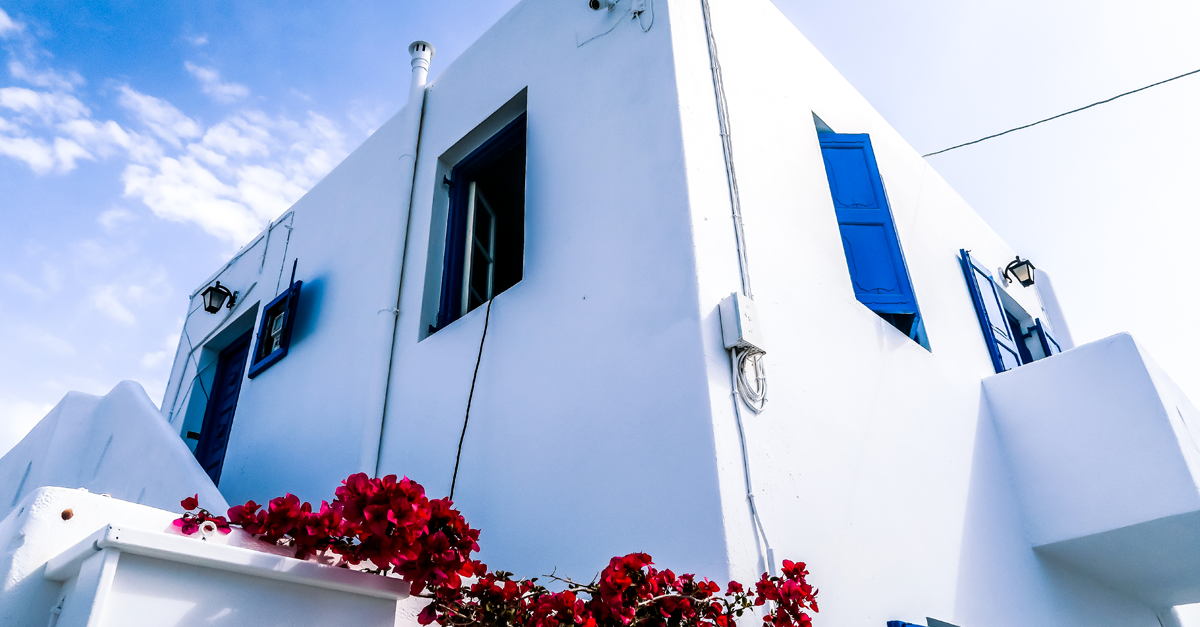 Mulini a vento e casette bianche, tra spiagge da sogno e borghi suggestivi, Mykonos: l’isola greca del divertimento